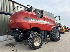 Case Axial Flow AFX 8010 c/w 30ft Header